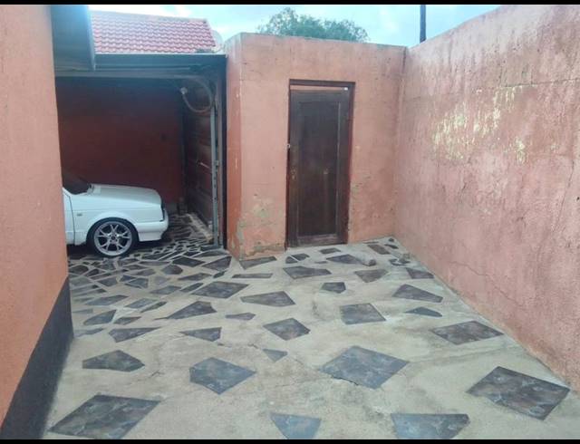 3 BEDROOM HOUSE FOR SALE IN MEADOWLANDS